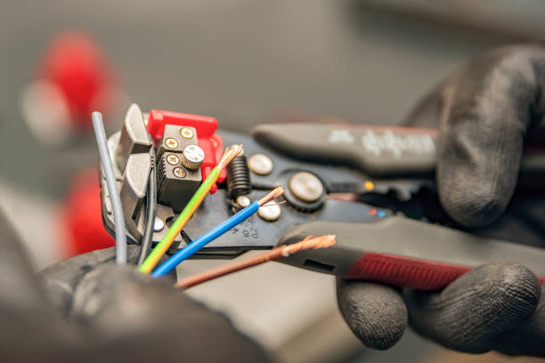 Best Electrical Troubleshooting Services  in Mustang, OK